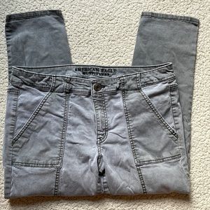 American Eagle Crop Jeans